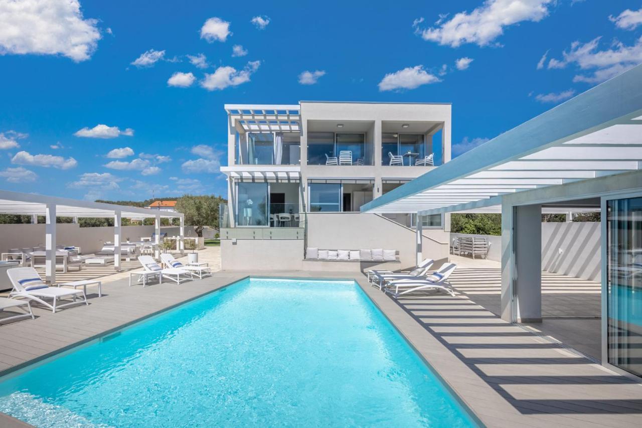 Lalic Gallery Villa Бибинье Экстерьер фото