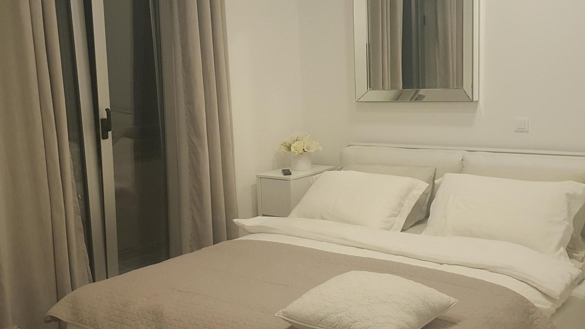 Lalic Gallery Villa Бибинье Номер фото